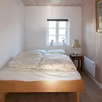 Norman - 150m From The Sea By Interhome *
